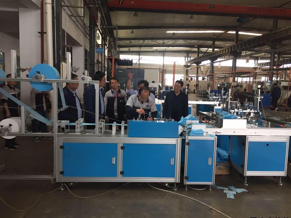 泓源公司領(lǐng)導(dǎo)班子深入豐收、泓盛達(dá)公司開展工作調(diào)研(圖2)