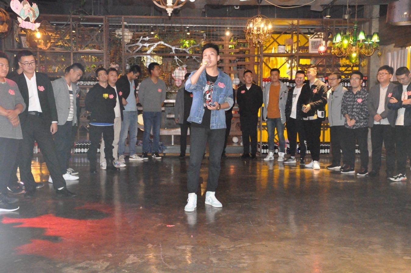 泓源公司舉辦“情定七夕·緣來(lái)是你”政銀企青年聯(lián)誼活動(dòng)(圖5) 泓源公司舉辦“情定七夕·緣來(lái)是你”政銀企青年聯(lián)誼活動(dòng)(圖5)