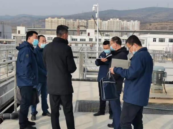 城東污水處理公司開展大排查大整治專項(xiàng)行動(dòng)(圖2) 城東污水處理公司開展大排查大整治專項(xiàng)行動(dòng)(圖2)