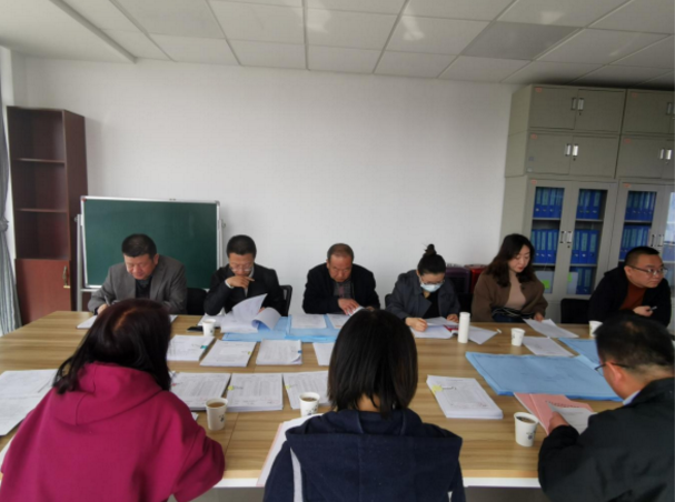 平?jīng)龉I(yè)園區(qū)路燈節(jié)能改造運(yùn)營維護(hù)項目順利通過竣工驗(yàn)收(圖2) 平?jīng)龉I(yè)園區(qū)路燈節(jié)能改造運(yùn)營維護(hù)項目順利通過竣工驗(yàn)收(圖2)