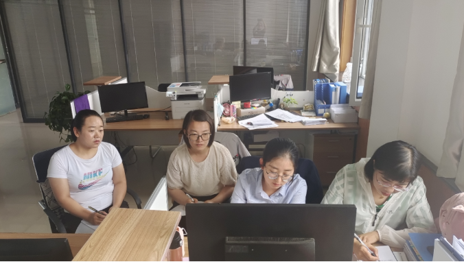 市產(chǎn)投集團(tuán)財(cái)務(wù)管理部組織開(kāi)展員工專業(yè)知識(shí)培訓(xùn)(圖1) 市產(chǎn)投集團(tuán)財(cái)務(wù)管理部組織開(kāi)展員工專業(yè)知識(shí)培訓(xùn)(圖1)